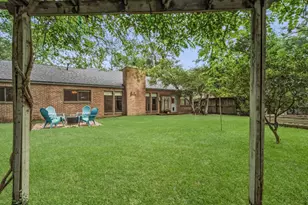 17 Greenridge Forest Dr, The Woodlands, TX 77381 - Photo 38