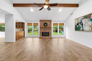 17 Greenridge Forest Dr, The Woodlands, TX 77381 - Photo 16