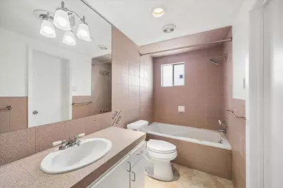 7826 Woodway Drive #7826, Houston, TX 77063 - Photo 16