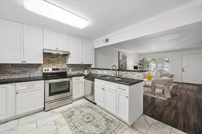 7826 Woodway Drive #7826, Houston, TX 77063 - Photo 8