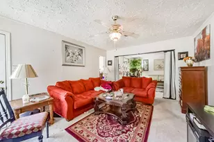 4903 Heatherbloom Dr, Houston, TX 77045 - Photo 10