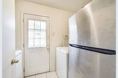 4903 Heatherbloom Drive, Houston, TX 77045 - Photo 18