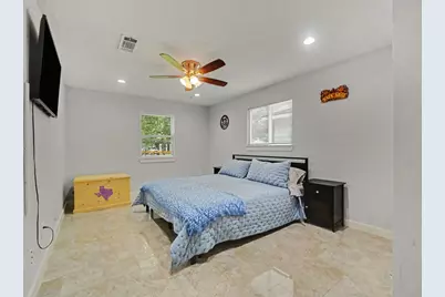 4818 27th Street, Dickinson, TX 77539 - Photo 8