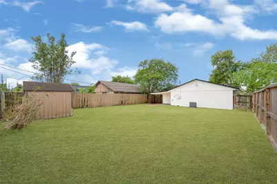 622 N 13th Street, La Porte, TX 77571 - Photo 20