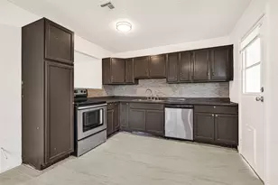 622 N 13th St, La Porte, TX 77571 - Photo 6