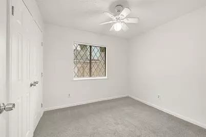 622 N 13th Street, La Porte, TX 77571 - Photo 10