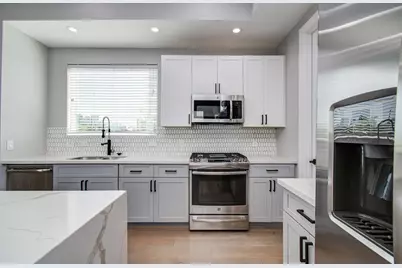 2407 Anita Street #D, Houston, TX 77004 - Photo 14