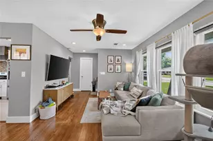 1918 Huge Oaks St, Houston, TX 77055 - Photo 14