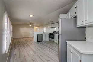 13704 Lookout Ct, Willis, TX 77318 - Photo 10