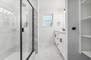 978 Marjorie St, Houston, TX 77088 - Photo 10