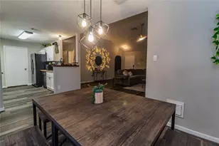 3719 Royal Manor Dr, Houston, TX 77082 - Photo 10