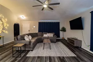 3719 Royal Manor Dr, Houston, TX 77082 - Photo 6