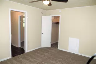 2809 Rosadele St, La Marque, TX 77568 - Photo 18