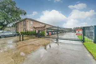 6402 Del Monte Dr, Houston, TX 77057 - Photo 22