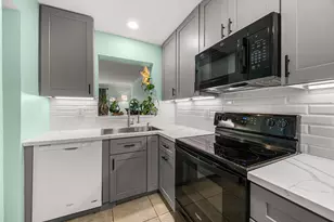 11515 Burdine St, Houston, TX 77035 - Photo 12