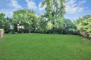 117 E Witcher Ln, Houston, TX 77076 - Photo 28