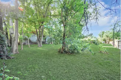117 E Witcher Lane, Houston, TX 77076 - Photo 30