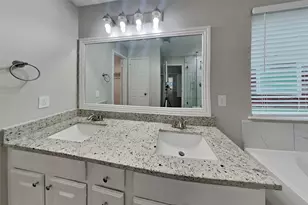 16803 Cobbler Crossing Dr, Sugar Land, TX 77498 - Photo 10