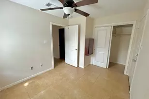 3807 Putnam Dr, Bacliff, TX 77518 - Photo 4