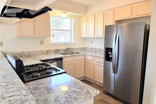 24022 Spring Briar Ln, Spring, TX 77373 - Photo 8