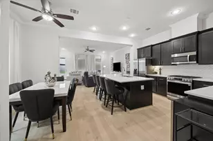 334 W 26th St, Houston, TX 77008 - Photo 6