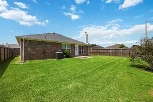 398 Henry St, Alvin, TX 77511 - Photo 22