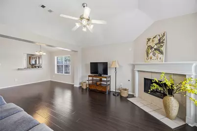 398 Henry Street, Alvin, TX 77511 - Photo 8