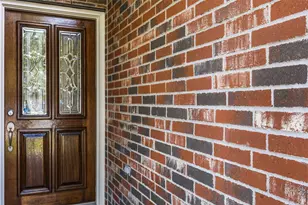 398 Henry St, Alvin, TX 77511 - Photo 4