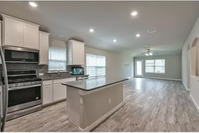 11210 Pavonia Creek Court, Richmond, TX 77406 - Photo 12