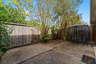 13346 Trail Hollow Dr, Houston, TX 77079 - Photo 28