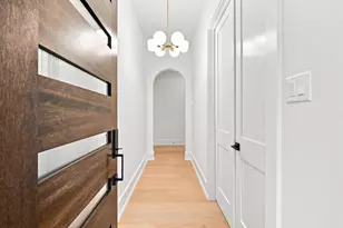 611 E 25th St, Houston, TX 77008 - Photo 8