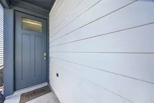10419 Pelham Cres Ct, Houston, TX 77051 - Photo 2
