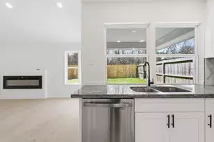 16255 Summer Wind Dr, Houston, TX 77090 - Photo 10