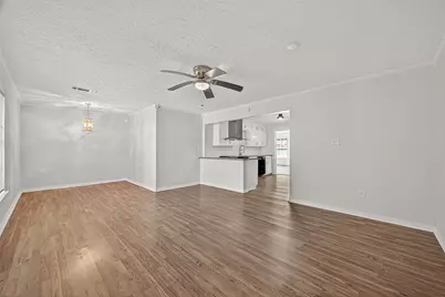 714 E Humble Street, Baytown, TX 77520 - Photo 8