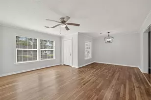 714 E Humble St, Baytown, TX 77520 - Photo 6
