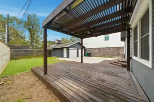 1110 E 26th St, Houston, TX 77009 - Photo 18