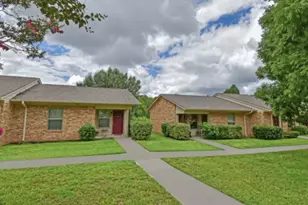 1600 S Palestine St, Athens, TX 75751 - Photo 2