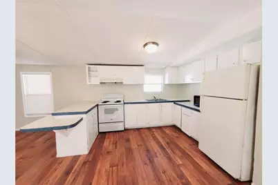 401 S Woodson Street #5, Willis, TX 77378 - Photo 6