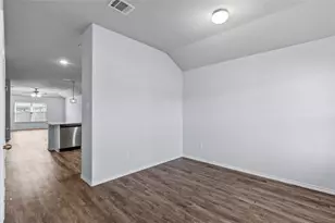 2024 Cedar Tree Ct, Conroe, TX 77301 - Photo 4