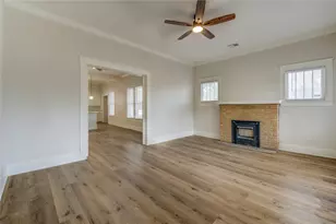 211 E West St, El Campo, TX 77437 - Photo 10