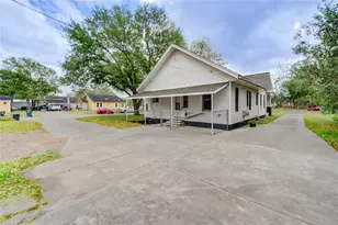 211 E West St, El Campo, TX 77437 - Photo 40