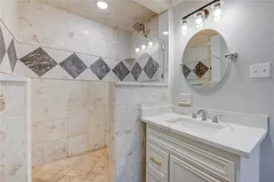 211 E West St, El Campo, TX 77437 - Photo 20