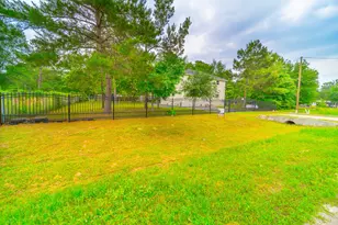 141 County Rd 3419, Cleveland, TX 77327 - Photo 24