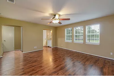 10502 Hammerly Boulevard #258, Houston, TX 77043 - Photo 18