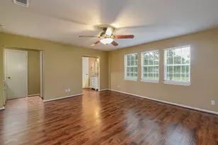 10502 Hammerly Blvd, Houston, TX 77043 - Photo 18