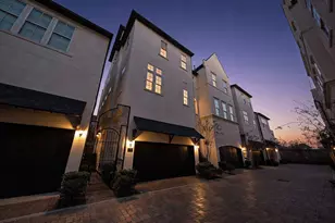 1514 W 23rd St, Houston, TX 77008 - Photo 1
