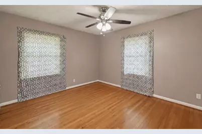 207 Eldridge, Sugar Land, TX 77478 - Photo 8