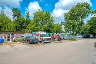 7302 Phillips St, Houston, TX 77088 - Photo 4