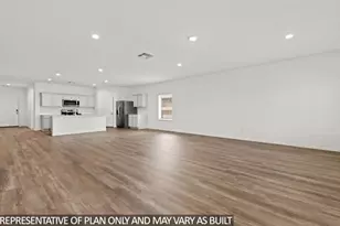 204 Golden Eagle Blvd, New Waverly, TX 77358 - Photo 4