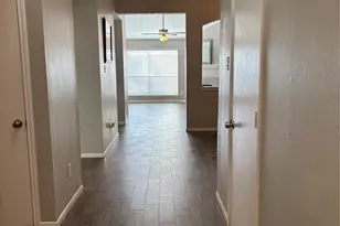 1702 Oak Ridge Dr, Kemah, TX 77565 - Photo 2